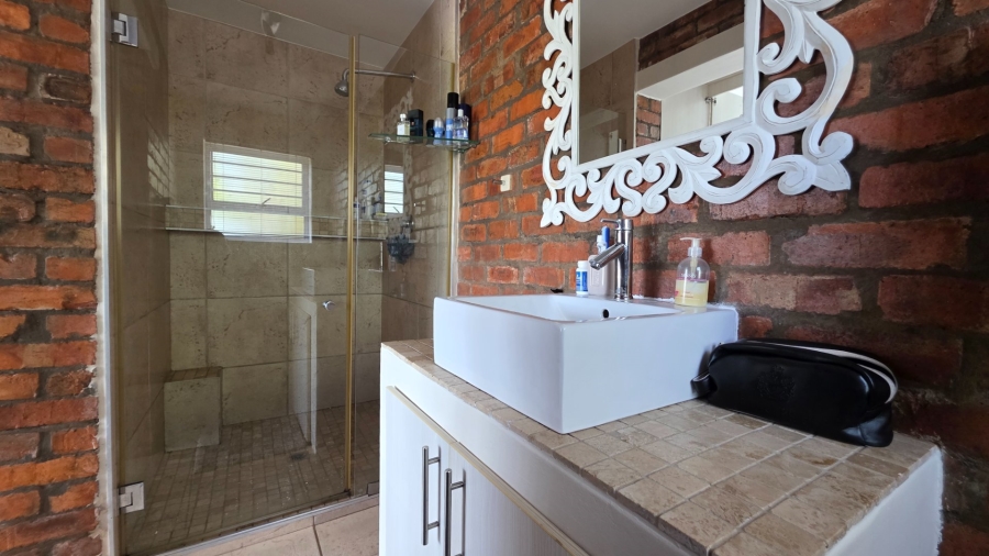 3 Bedroom Property for Sale in Reebok Western Cape